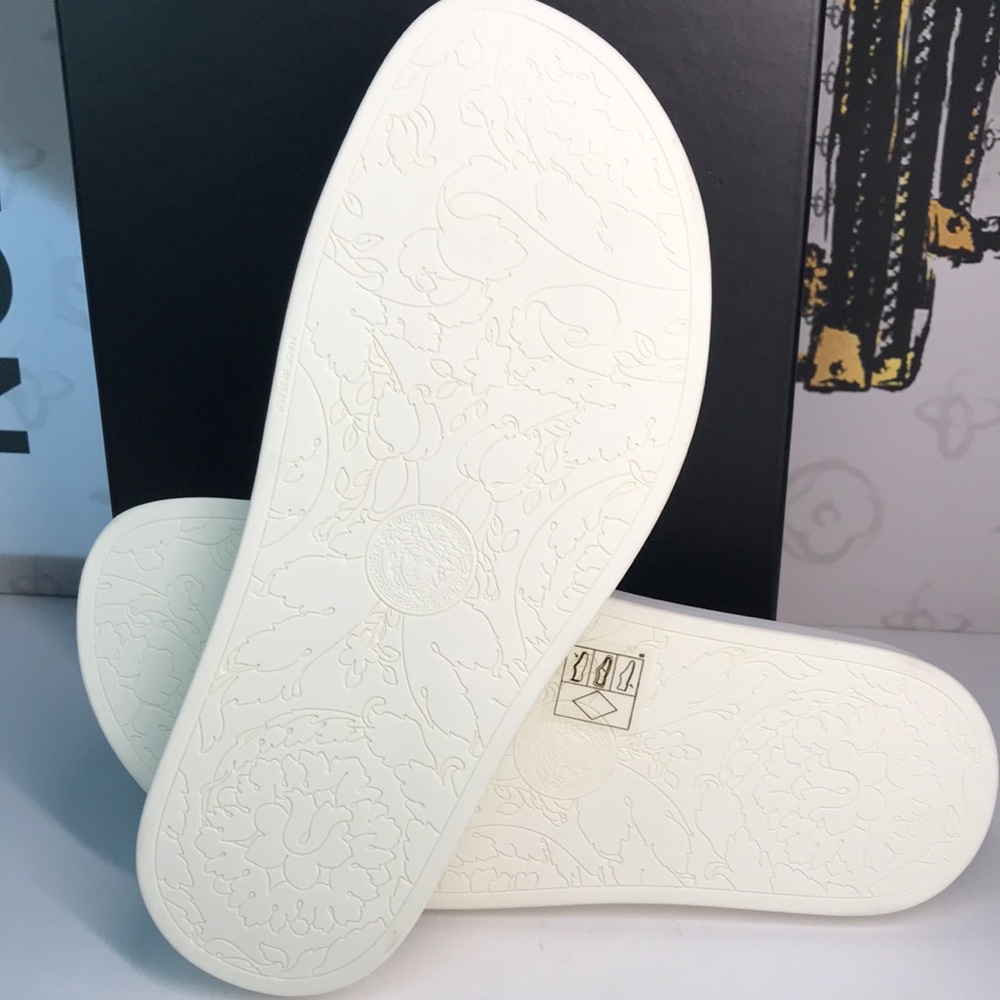 New Authentic VERSACE SMILEY MEDUSA SLIDES SANDALS WHITE/FUXIA - Picture 5 of 11
